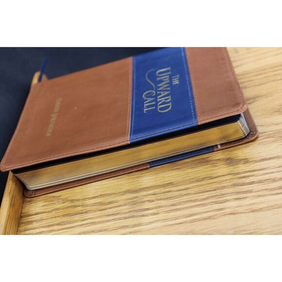 The Upward Call by David Jeremiah Daily Devotions 2015 Leather Bound Gilded Book - Picture 3 of 7